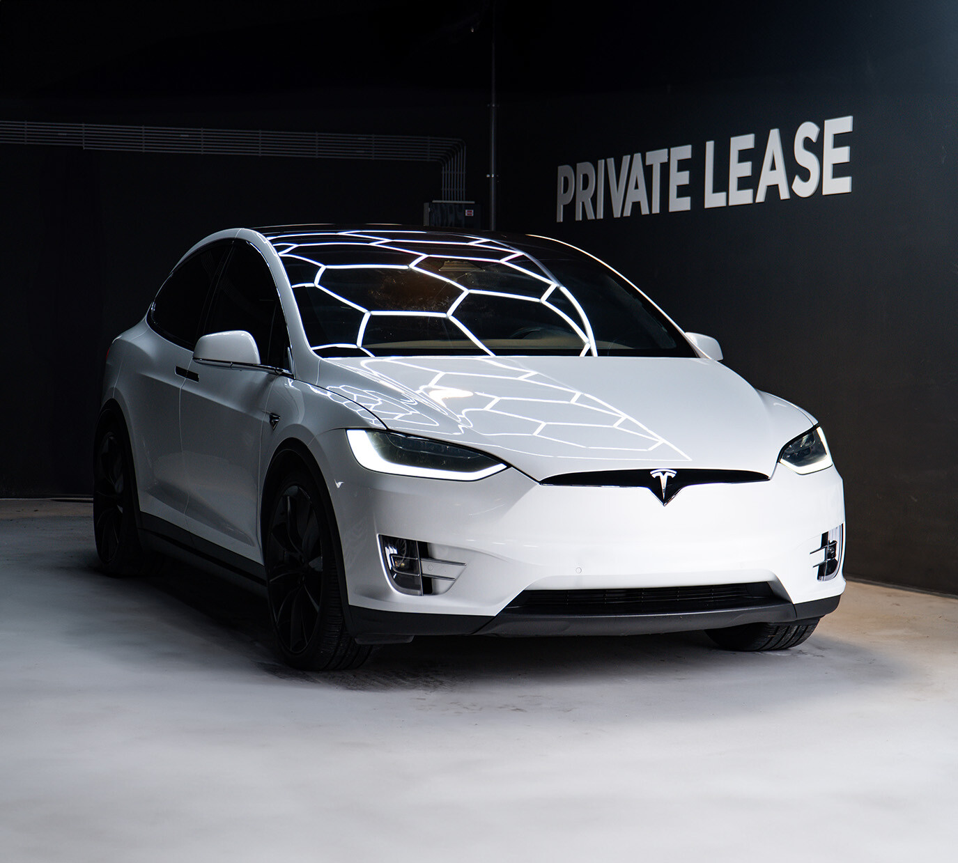 Tesla Model X Lease vanaf 1.485 per maand exclusief. btw MisterGreen